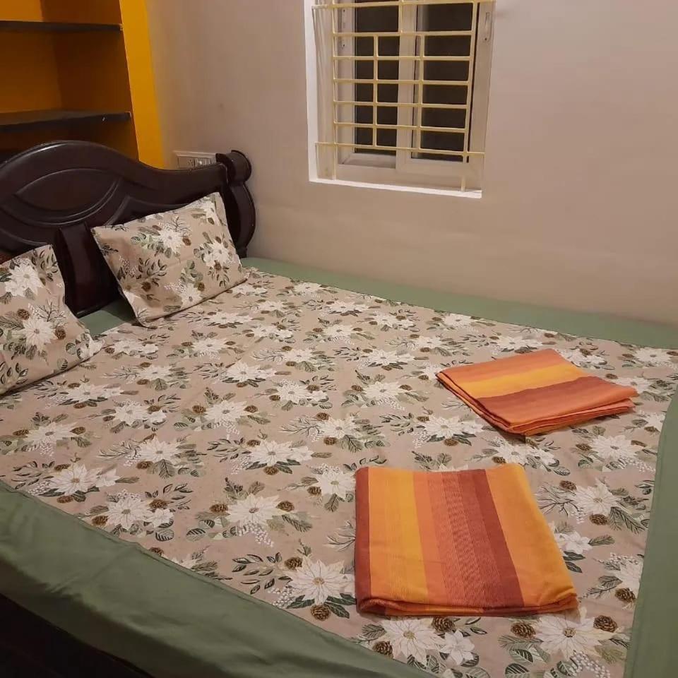 Shi'S Shambhavi Homestay -On The Way To Isha, Maruthamalai Coimbatore Eksteriør bilde